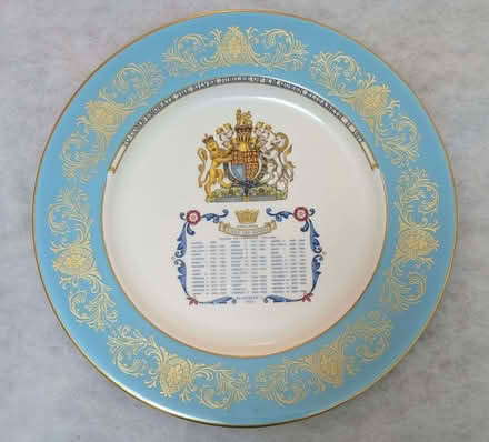 Photo of free Queen Elizabeth II Silver Jubilee Commemorative Plate (Bushey Heath WD23) #1