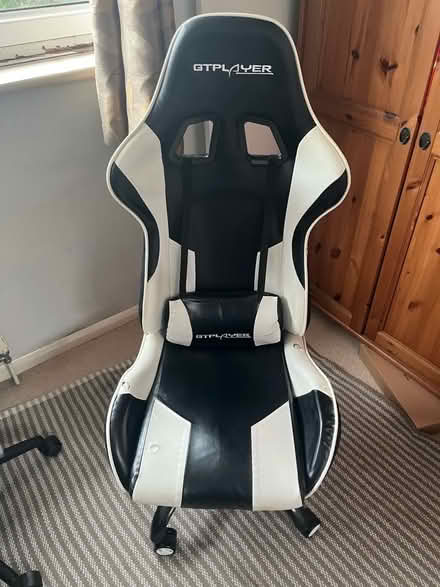 Photo of free Gaming chair (missing arms) (Sydenham SE26) #4