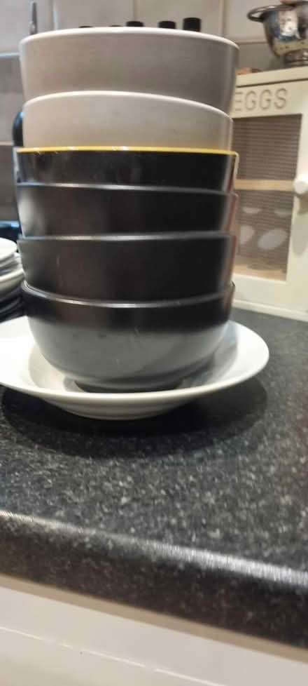 Photo of free Plates & bowls (Hayling Island PO11) #4