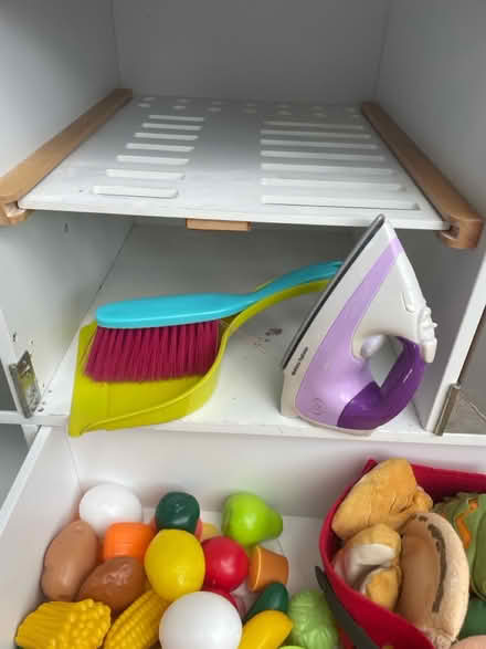 Photo of free Play kitchen with accessories (Godinton TN23) #3