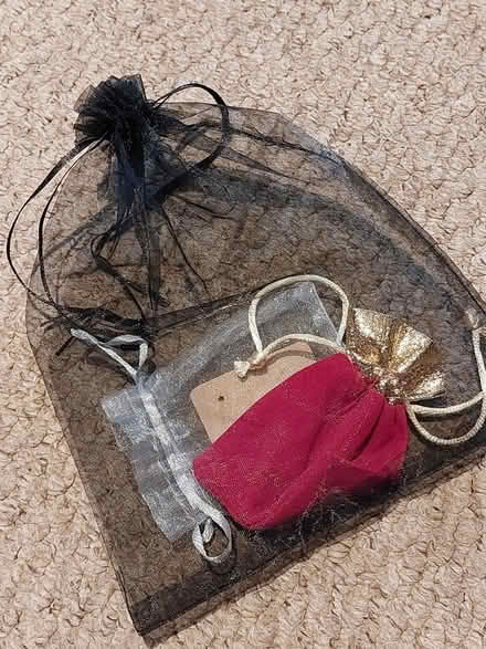 Photo of free Selection of small gift bags (Coley RG1) #1