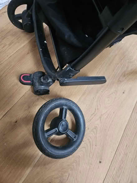 Photo of free Damaged - Mamas & Papas Airo buggy (London NW3) #2