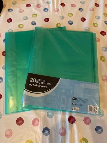 Photo of free 2 Pocket Display Books (Dean EH4) #1