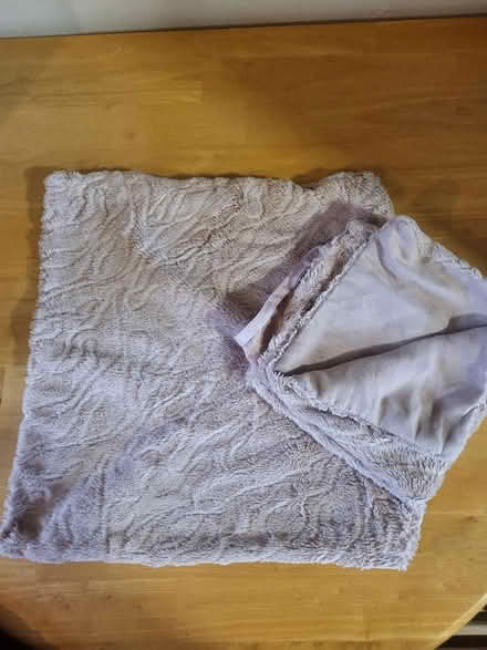 Photo of free 2 x dusky pink cushion covers (Ballyclare BT39) #1