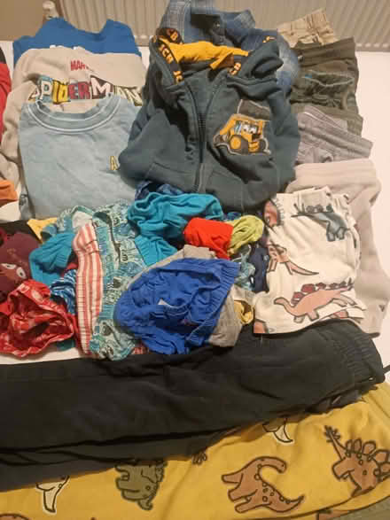 Photo of free Bundle of boys clothes 2-4 years (Saltaire BD18) #2