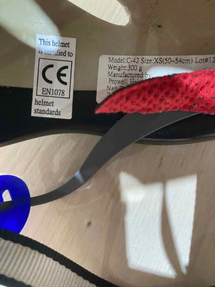 Photo of free Pink ridgeback bike 14inch wheel age 3-5 & helmet (Aigburth L19) #4