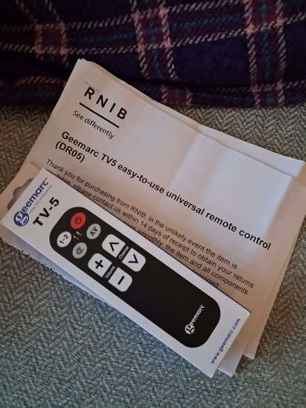 Photo of free Geemarc TV-5 universal remote control (Starbeck HG2) #1