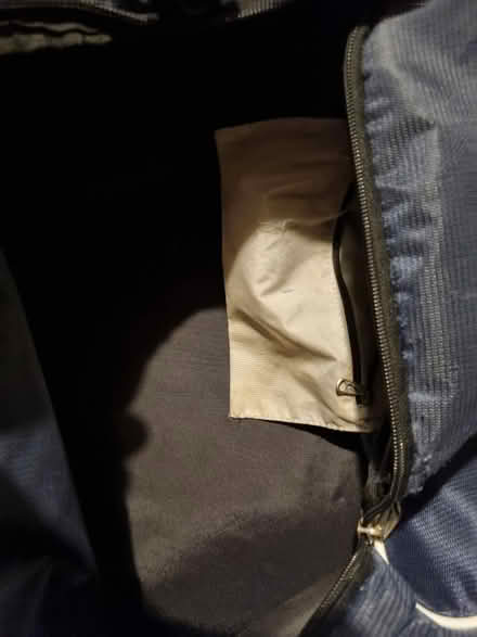 Photo of free Nike gym bag large (SE20) #4