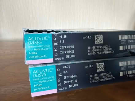 Photo of free ACUVUE contact lenses (Upper West side. West 83.) #3