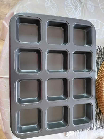 Photo of free New cake tin for Square cakes (Rowner PO13) #1