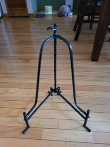 Photo of free Metal Easel tabletop (20874) #2