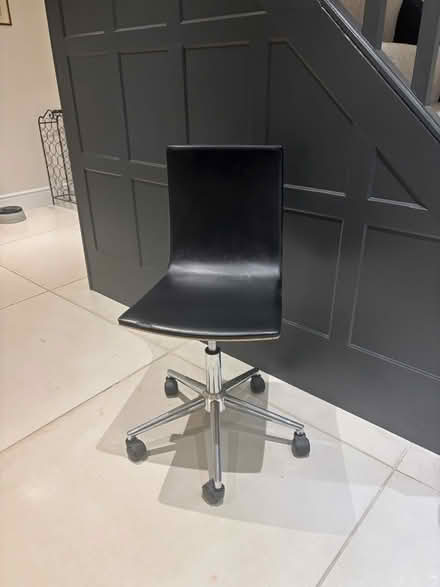 Photo of free Swivel desk chair (Lower Dean) #1
