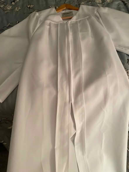 Photo of free White graduation gown (NW DC nr Silver Spring) #1