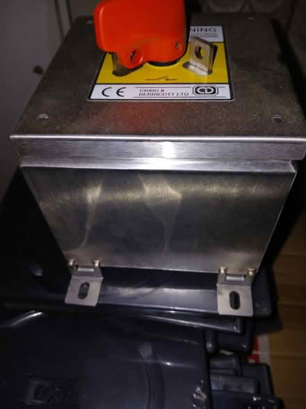 Photo of free Power turn off switch box (South norwood SE25) #2