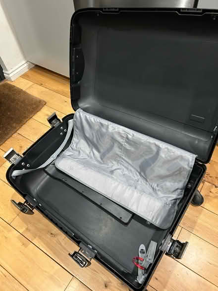 Photo of free Suitcase (Ruskin Park SE5) #1