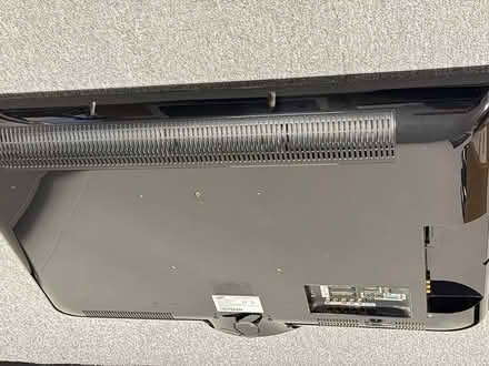 Photo of free Samsung 37” HD TV (WD189SB) #4