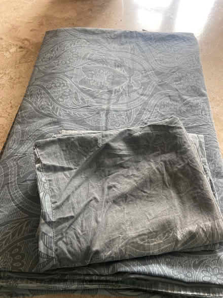 Photo of free King duvet set (Sheddingdean RH15) #1