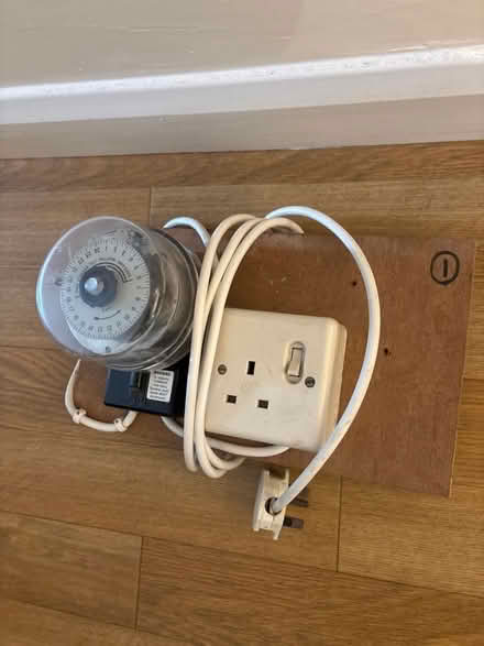 Photo of free extension lead (Thames Ditton KT7) #2