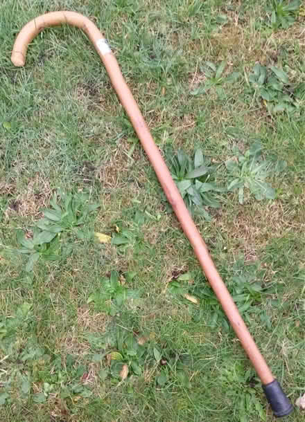 Photo of Wooden Walking Sick (Henwick RG19) #1