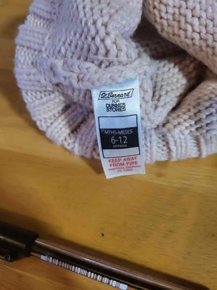 Photo of free Girls 6-12mth bobble winter hat (Ballyclare BT39) #2