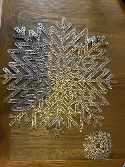 Photo of free snowflake placemat + coaster - set of 6 (Botley OX2) #1