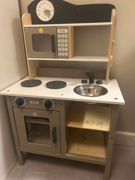 Photo of free Toy Kitchen (Glenageary) #1