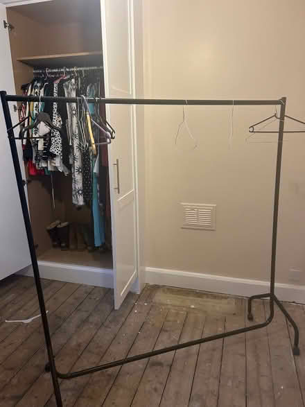 Photo of free Large 5ft clothes rail. (Cold Harbour OX1) #1