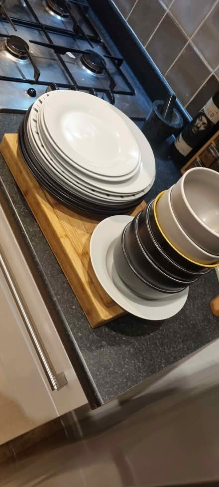 Photo of free Plates & bowls (Hayling Island PO11) #1