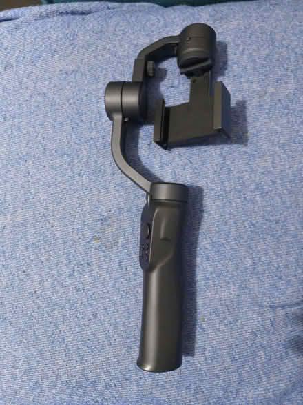 Photo of free Gimbal for phone (Lochend EH7) #1