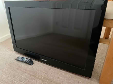 Photo of free Samsung tv 32inch (Weymouth DT3) #1