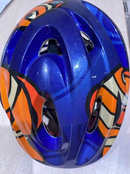 Photo of free Pink ridgeback bike 14inch wheel age 3-5 & helmet (Aigburth L19) #3