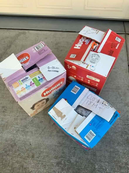 Photo of free Clothes for infants and toddlers (Bowers x El Camino) #1