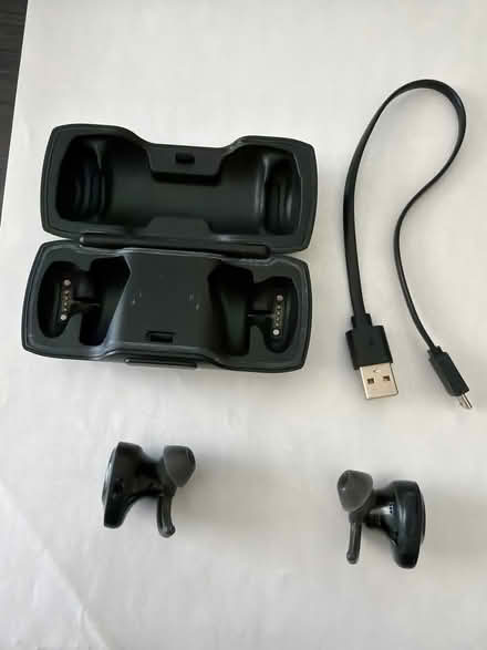 Photo of free Boss EarPods (Germantown, MD) #1