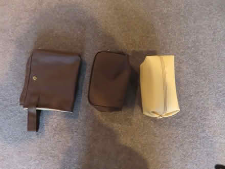 Photo of free Emirates amenity bags (Hawarden CH5) #1