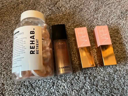 Photo of free Makeup and body oil capsules (Newton Mearns G77) #1