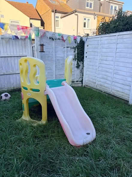 Photo of free Childrens slide (Hanwell, Ealing) #1