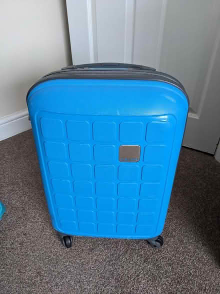 Photo of free Tripp Hand luggage (Croydon CR0) #2
