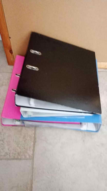 Photo of free Folders and plastic sleeves (Little Chalfont HP6) #1
