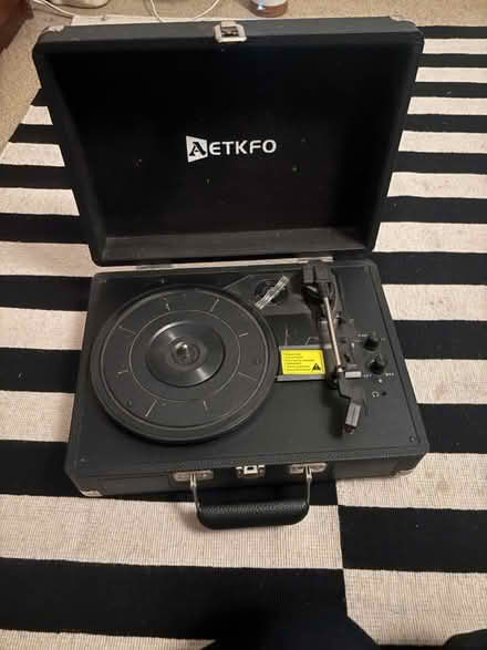 Photo of free Record Player Parts (Kew Gardens TW9) #1