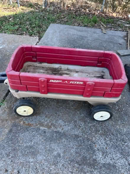 Photo of radio flyer wagon (Missouri City) #1