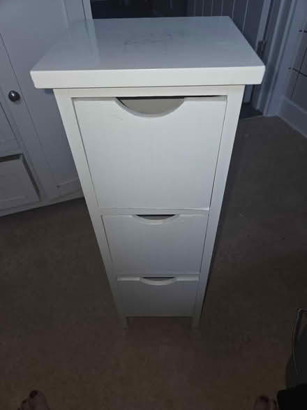 Photo of free Bathroom units x3 (Luton LU3) #2