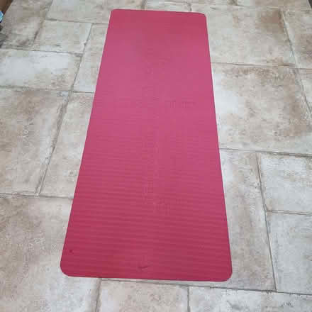 Photo of free Nike Yoga Mat (ME13) #2
