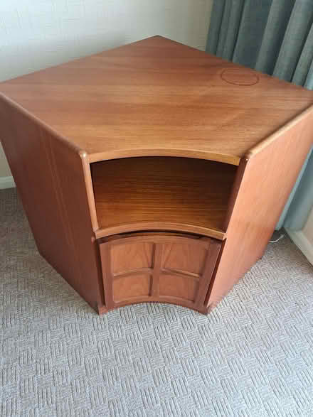Photo of free TV cabinet, chairs, extendable table, sofabed (Buckhurst Hill IG9) #1