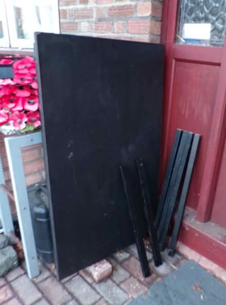 Photo of free Table / desk IKEA (KT21 Ashtead Surrey) #1