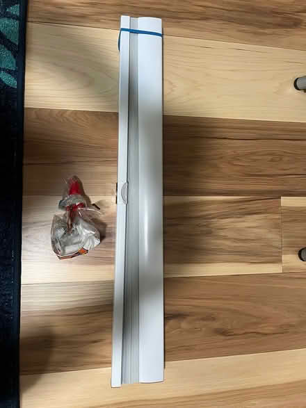 Photo of free Broken window shade (Rio Grande/Candelaria) #1