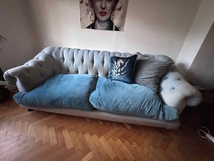 Photo of free Loaf sofa (SG5) #1