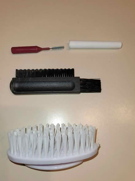 Photo of free 3 Mini Cleaning Brushes (Erin Mills) #1
