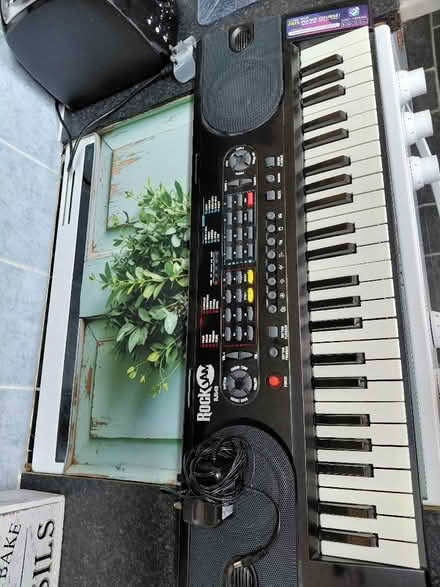 Photo of free Rock Jam keyboard (Rowner PO13) #2