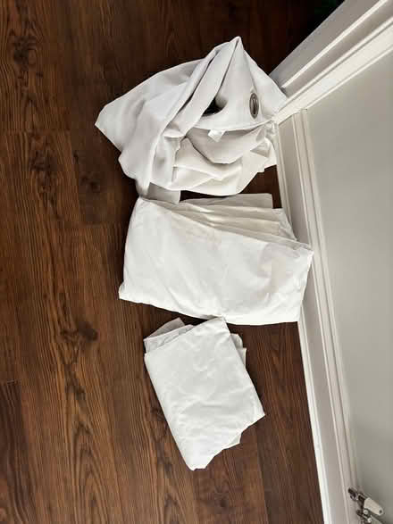 Photo of free Wash basket and old linen (Collect from CO10) #1