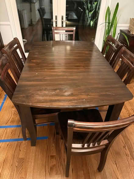 Photo of free Dining Room Table - up to 8 people (Laurelhurst) #2